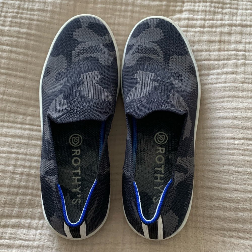 Rothy’s the original slip on sneaker size 7